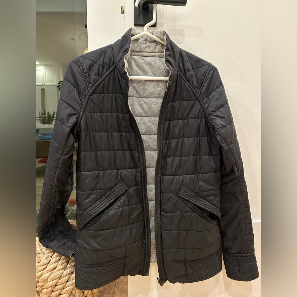 Lululemon Reversible Spring Jacket - Size Small - Padded Jacket, Windbreaker